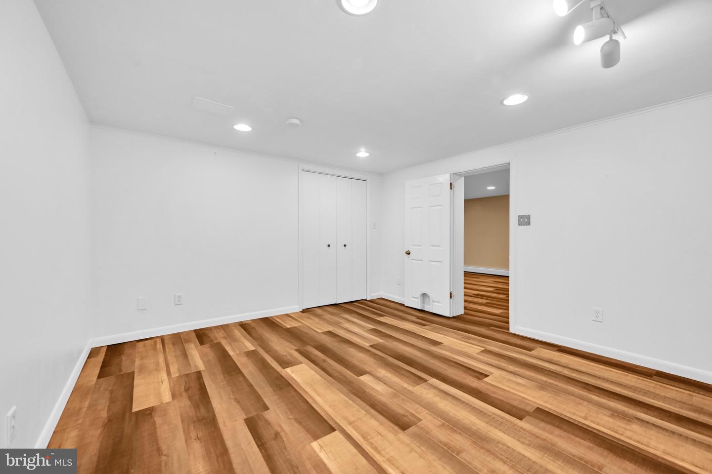 125 S Center Ave Property Photo 33