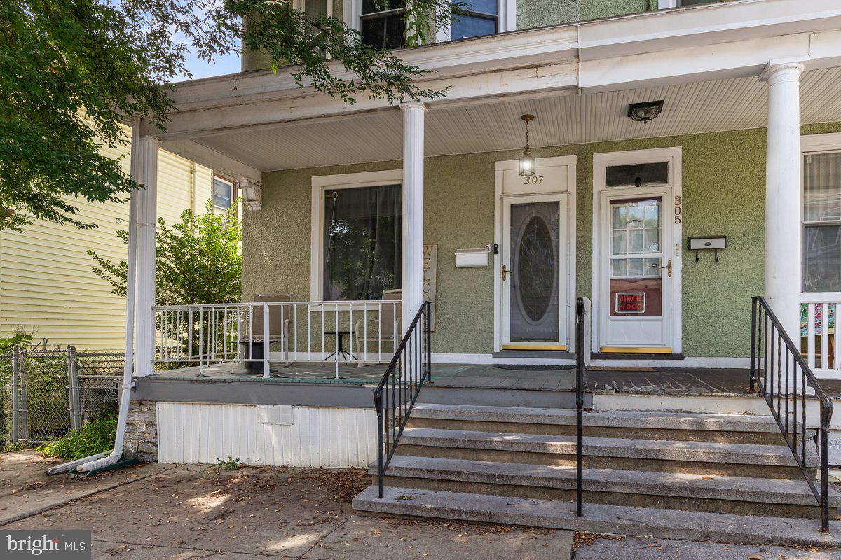 307 Park Ave Property Photo 3