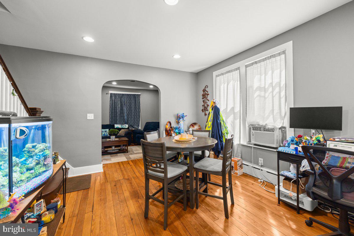 307 Park Ave Property Photo 6