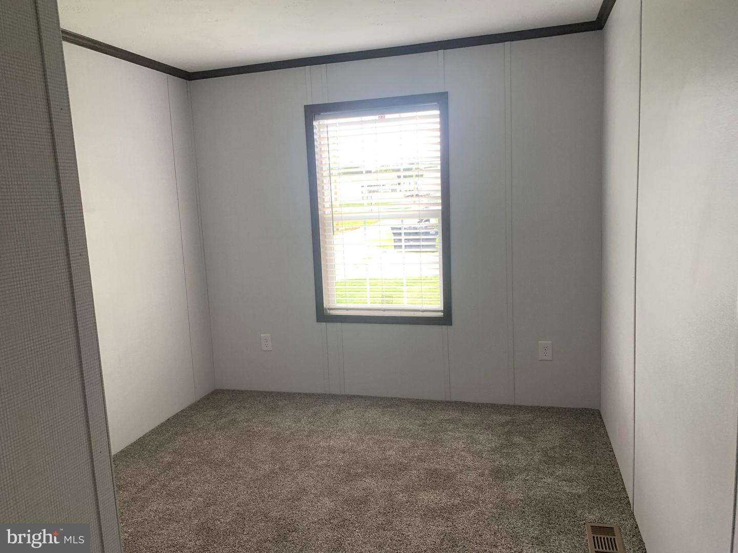 22 W Willow St Property Photo 10