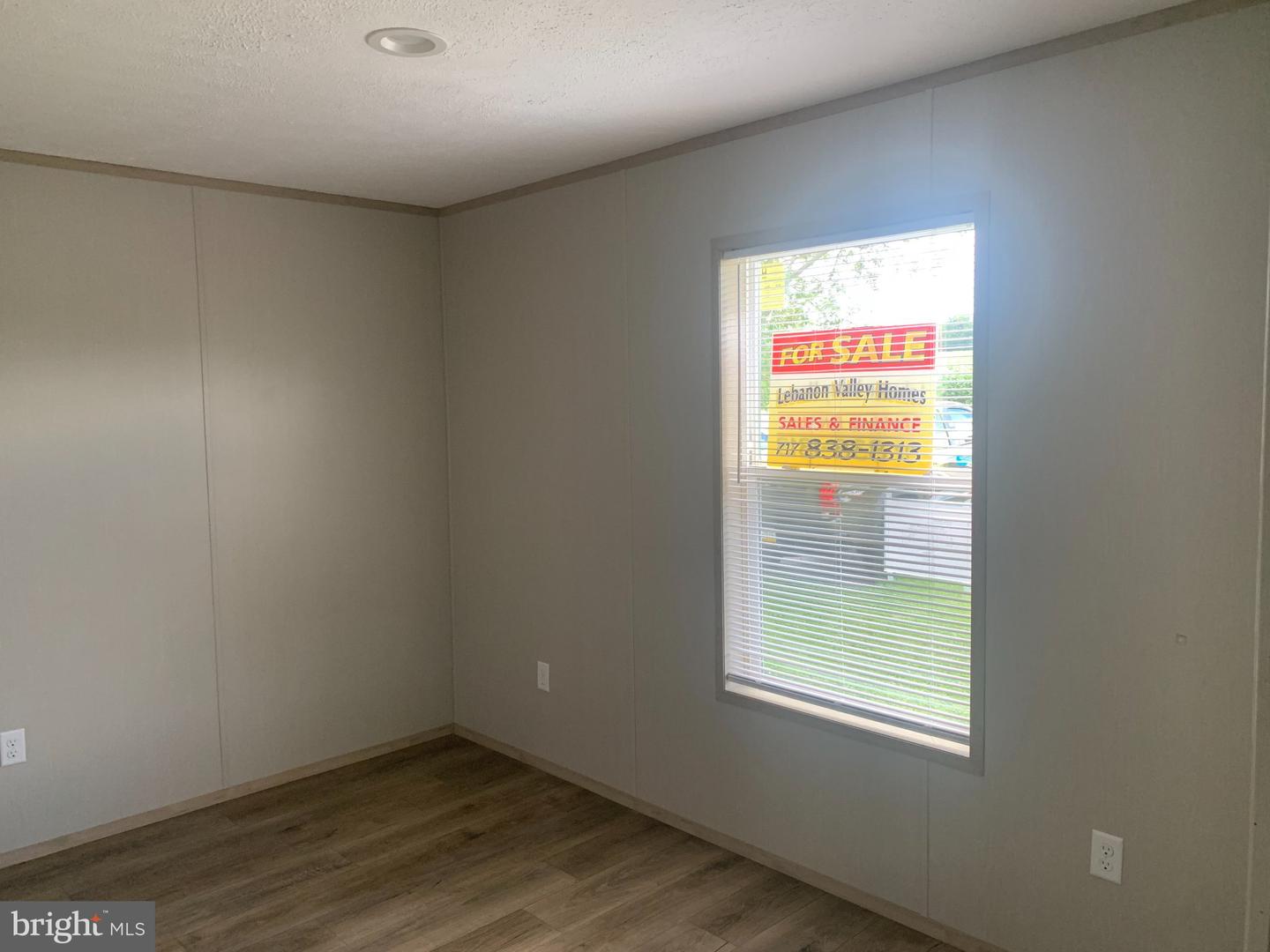 5 My Way Dr Property Photo 7