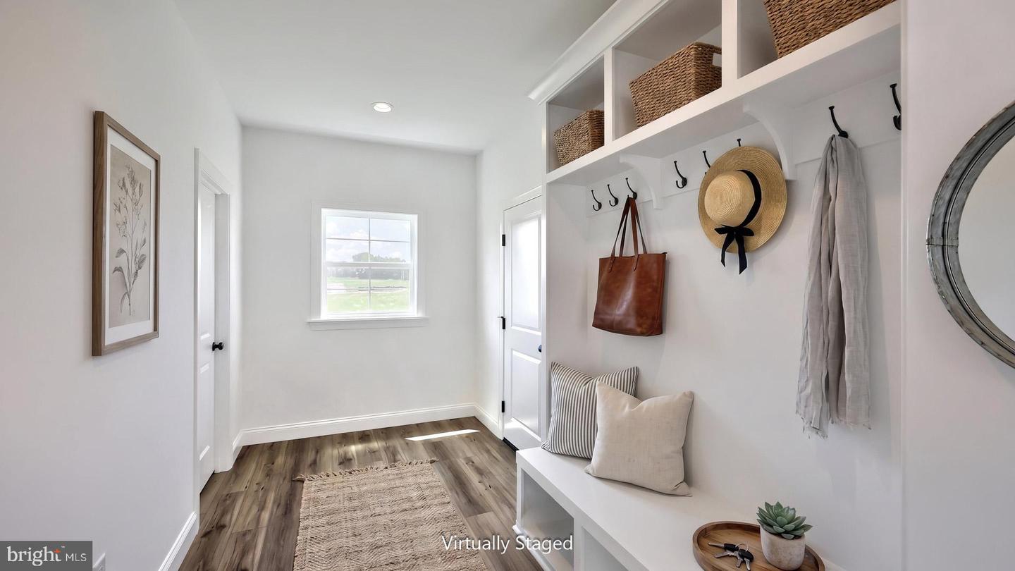 741 Sunset Blvd Property Photo 8