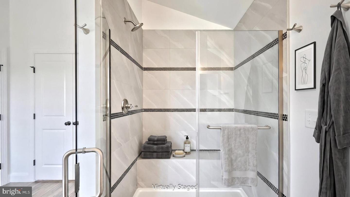 741 Sunset Blvd Property Photo 13