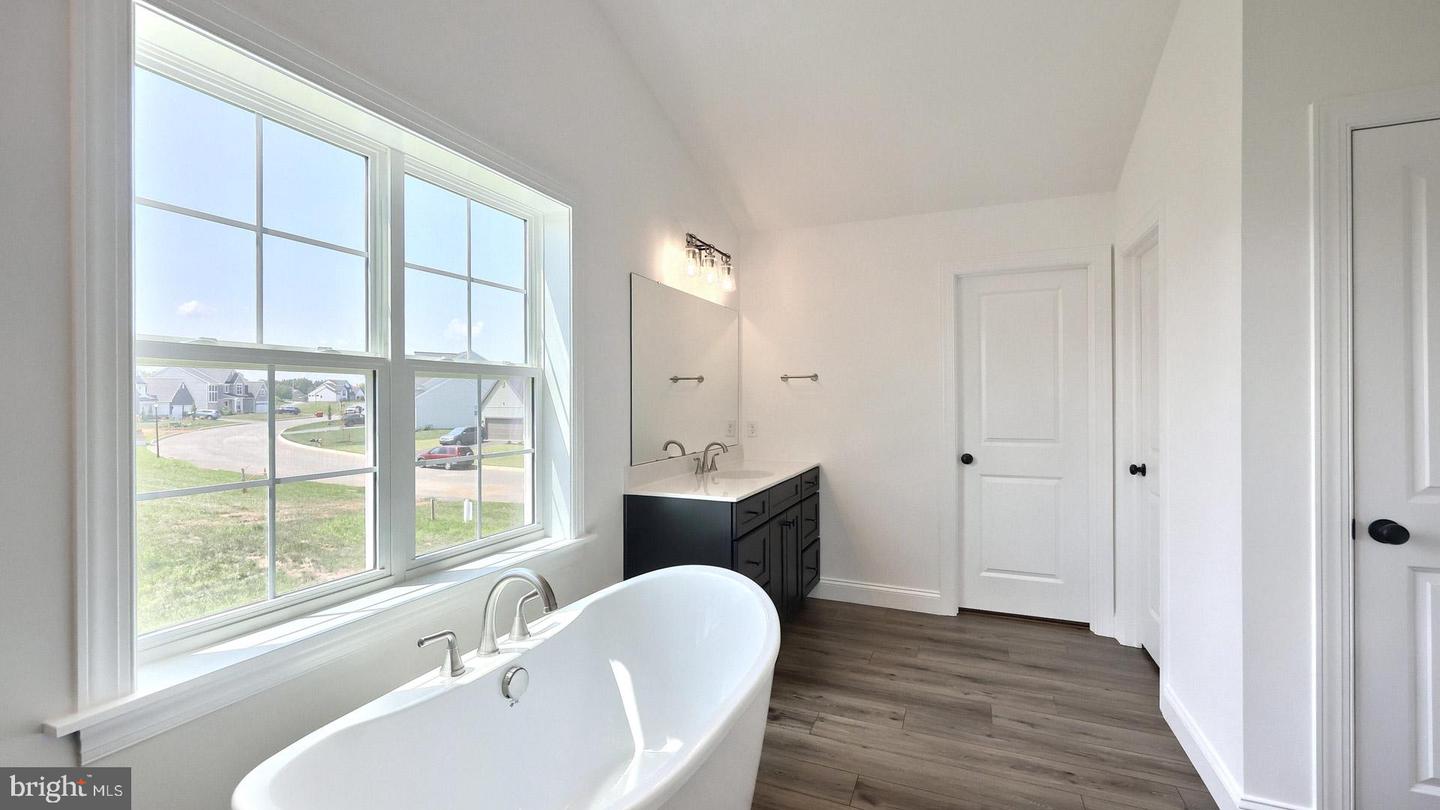 741 Sunset Blvd Property Photo 34