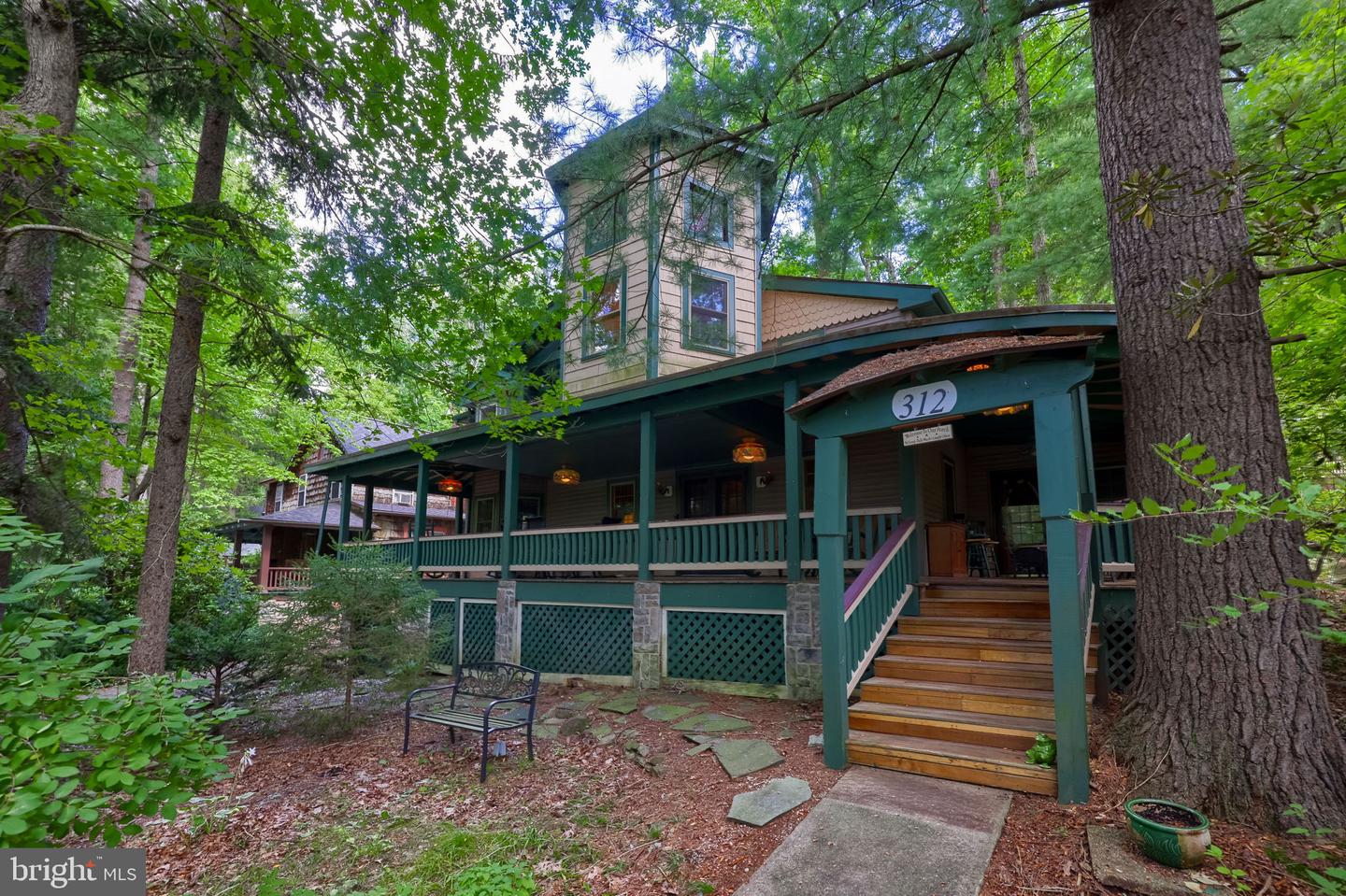 312 Pennsylvania Ave Property Photo 1