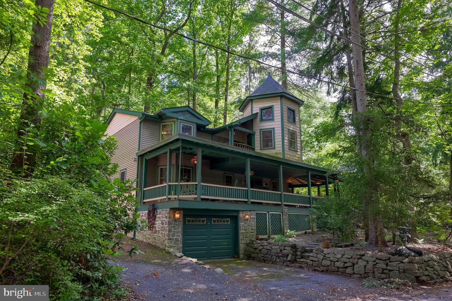312 Pennsylvania Ave Property Photo 2