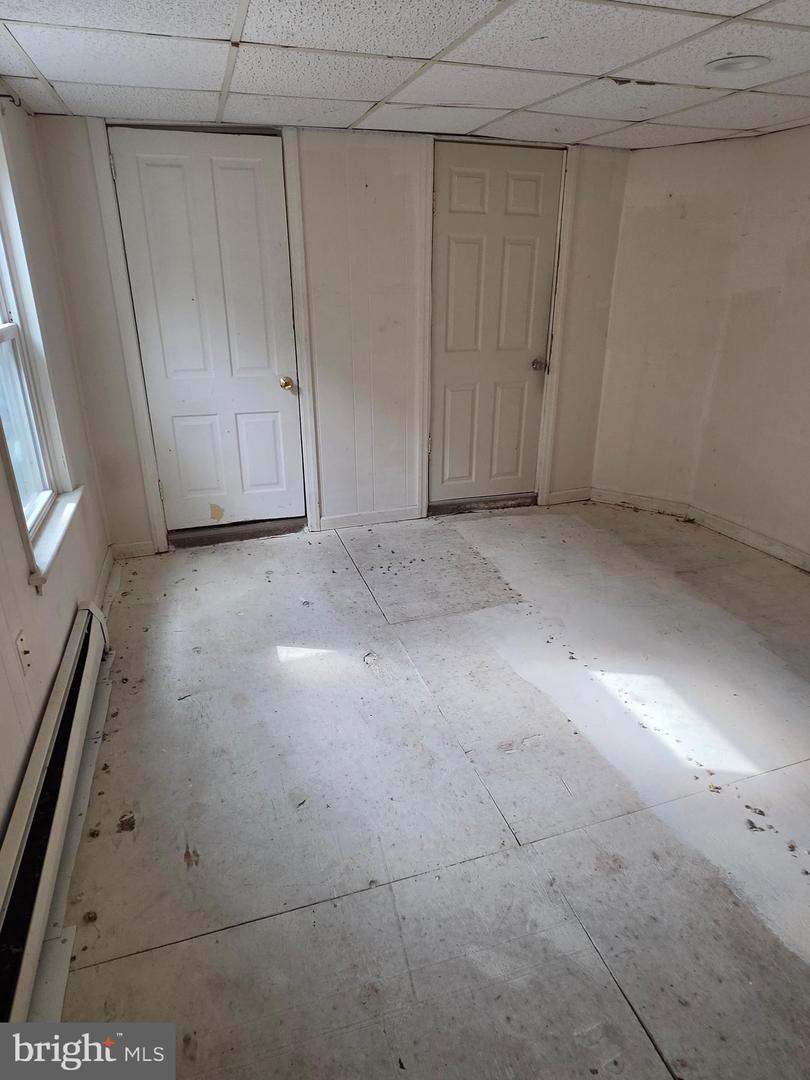 916 Elizabeth St Property Photo 11