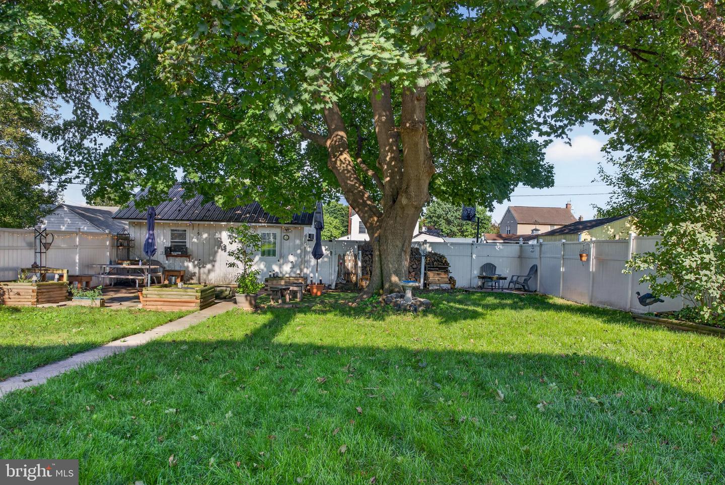 138 S Harris St Property Photo 44