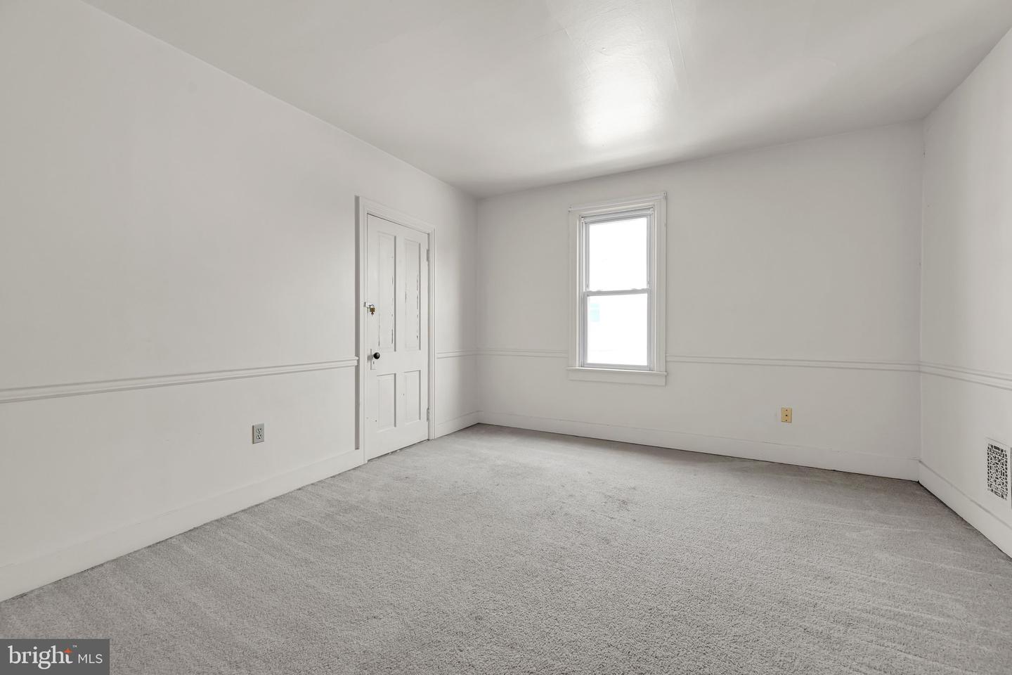 25 W Penn Ave Property Photo 16