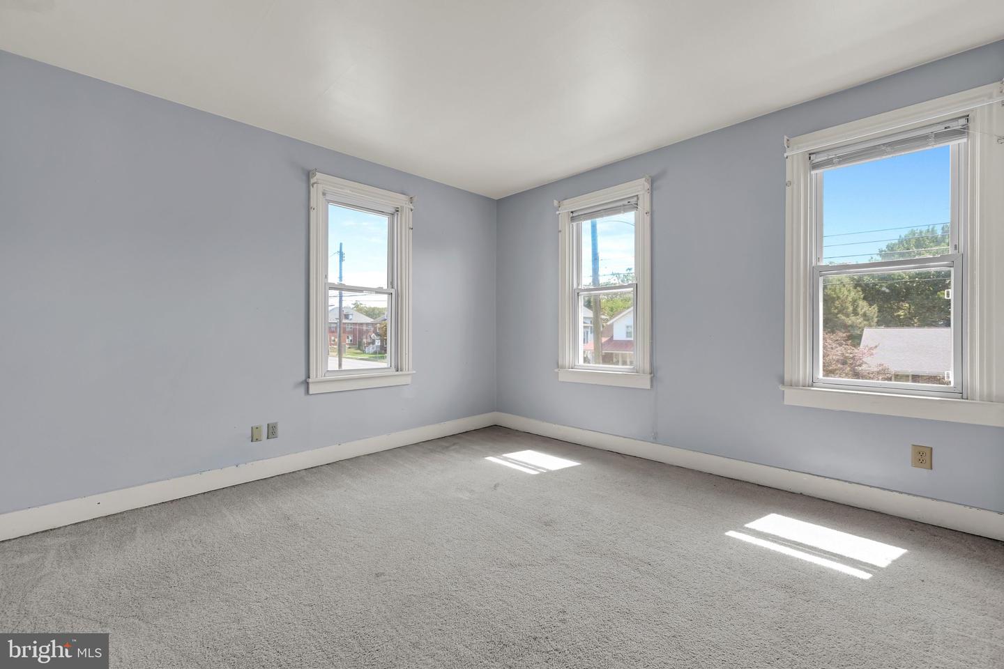 25 W Penn Ave Property Photo 19