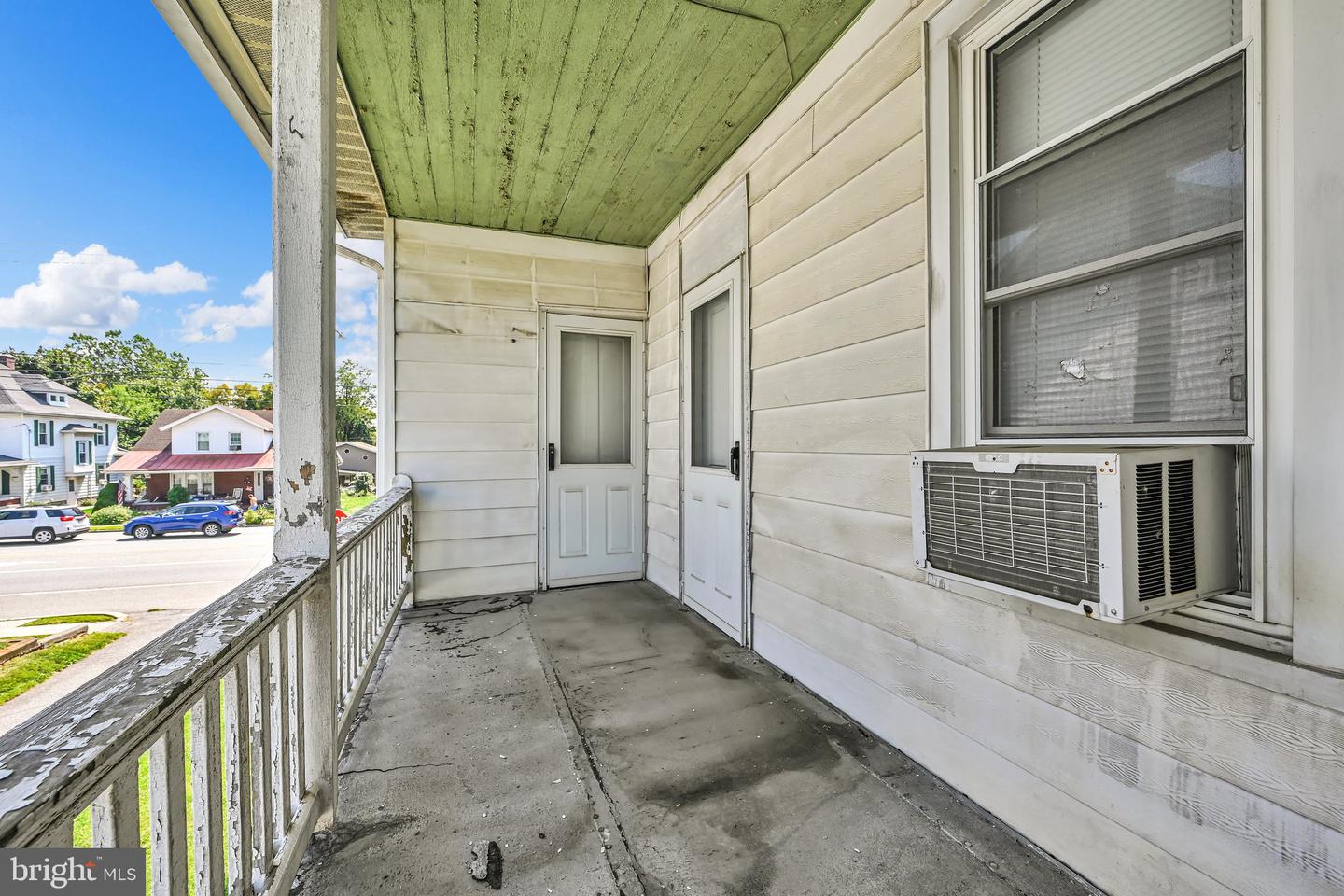 25 W Penn Ave Property Photo 33