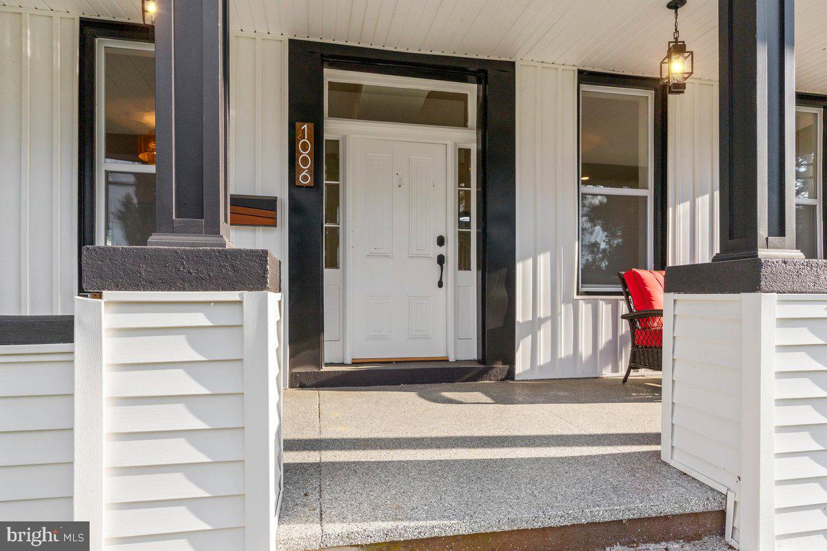1006 Colebrook Rd Property Photo 4