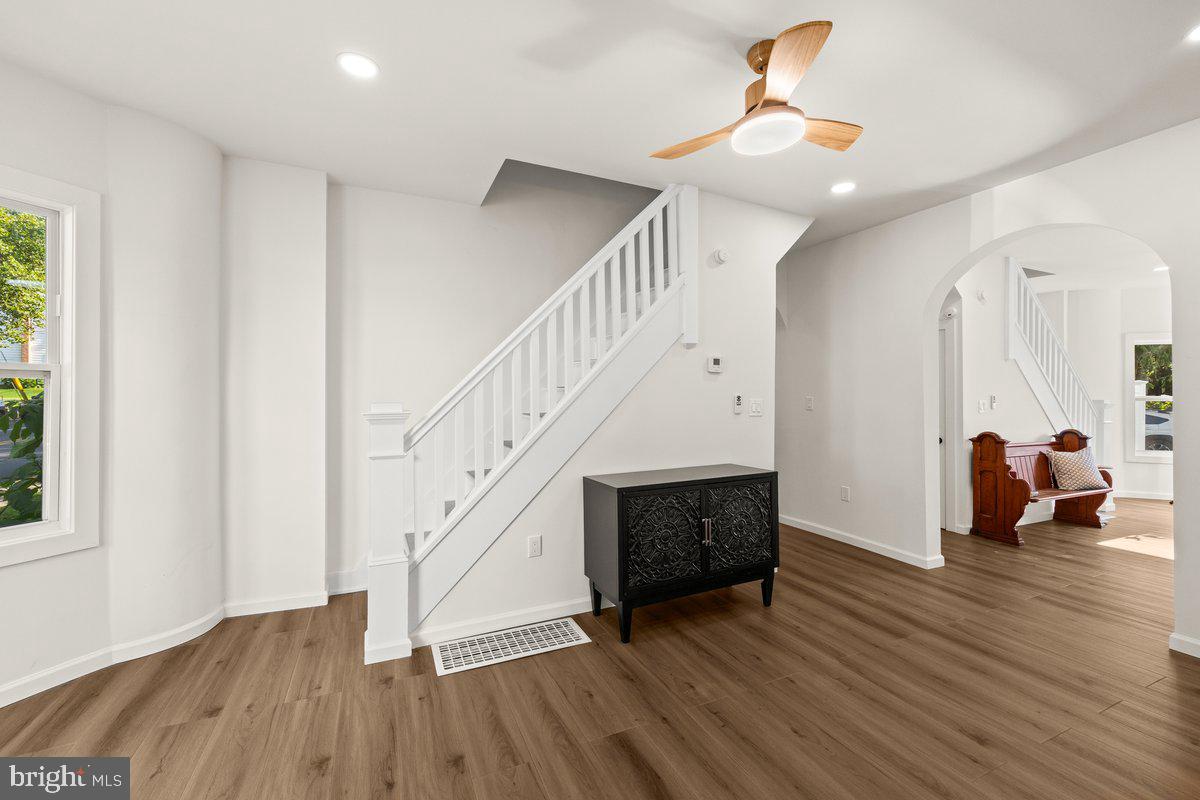 1006 Colebrook Rd Property Photo 12