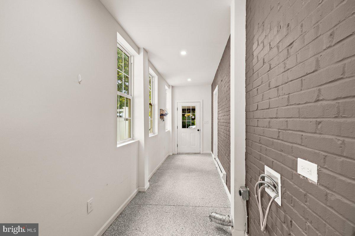 1006 Colebrook Rd Property Photo 19