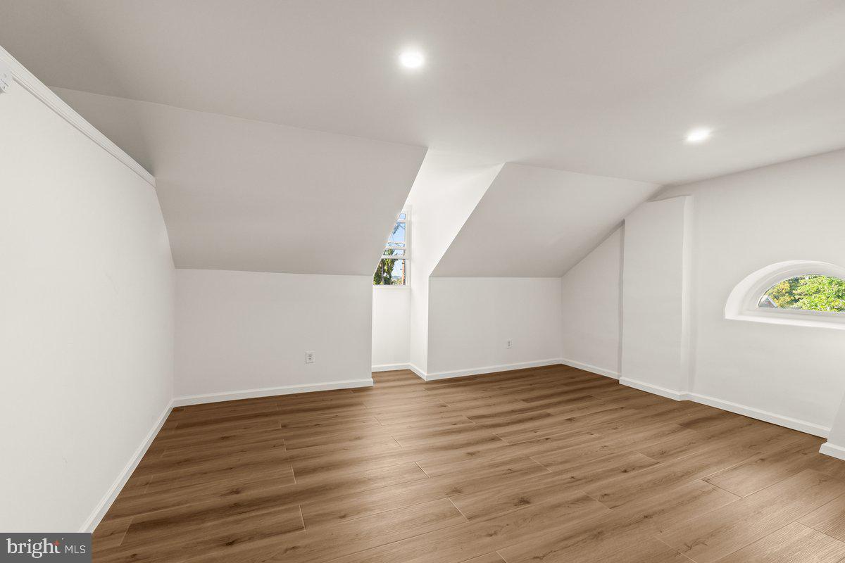 1006 Colebrook Rd Property Photo 34