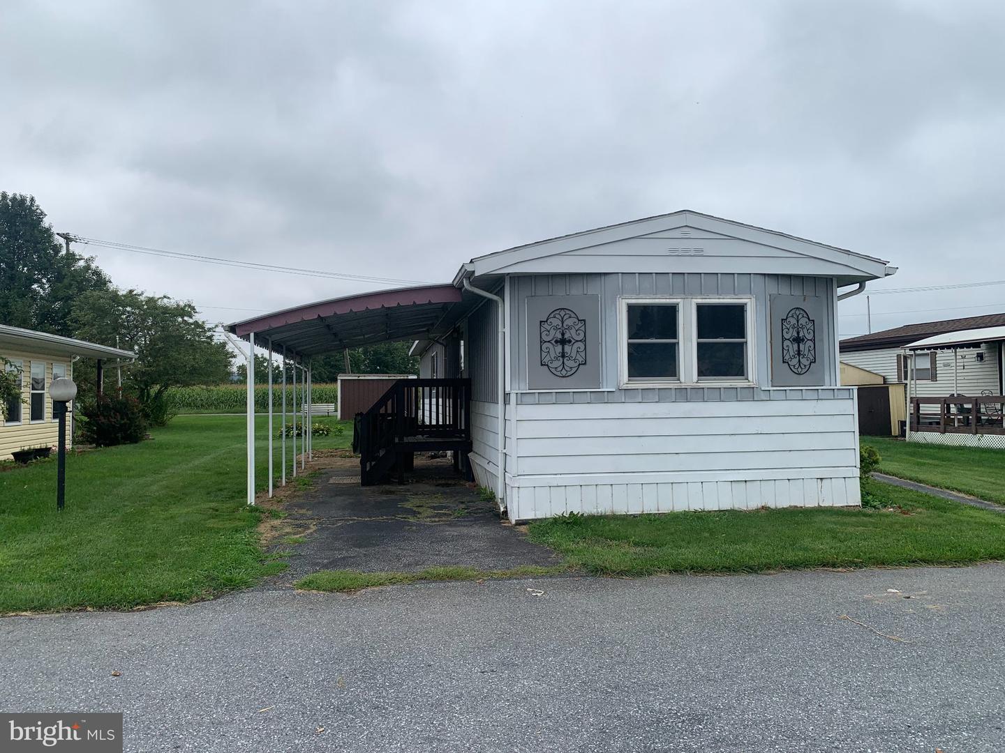 103 Palm City Park Property Photo 1