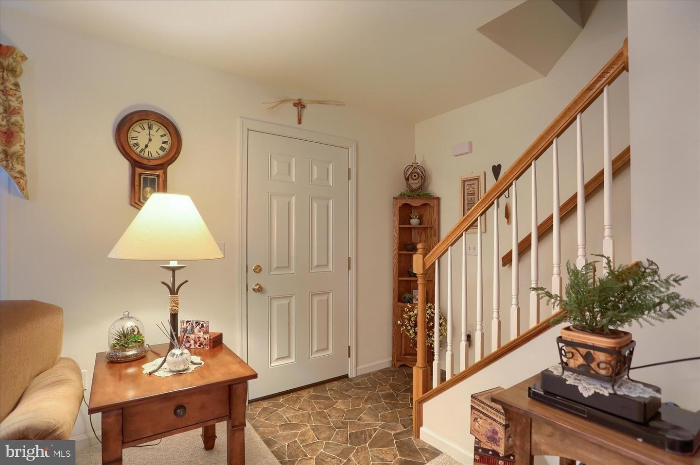 11 Township Line Dr Property Photo 6