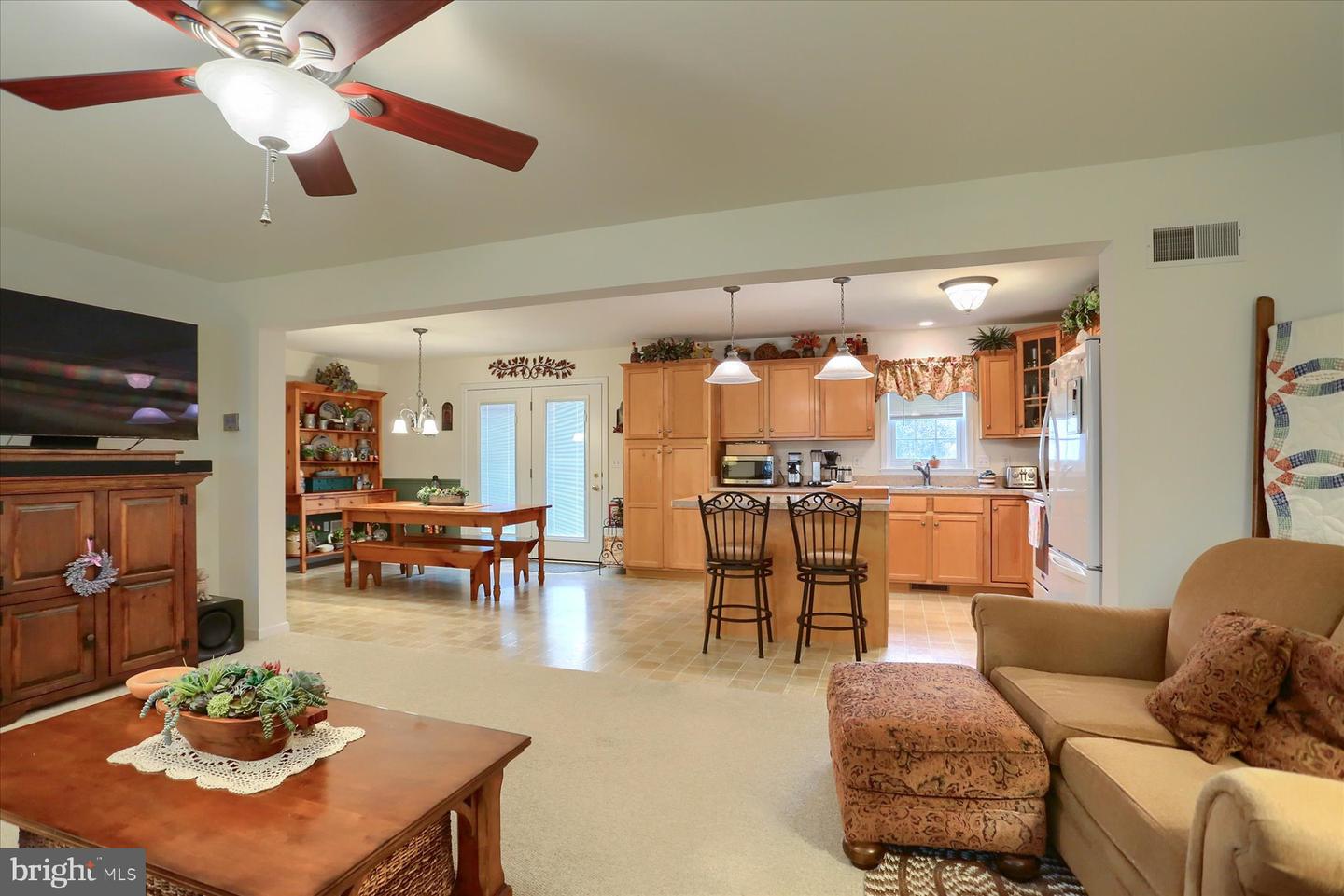 11 Township Line Dr Property Photo 8