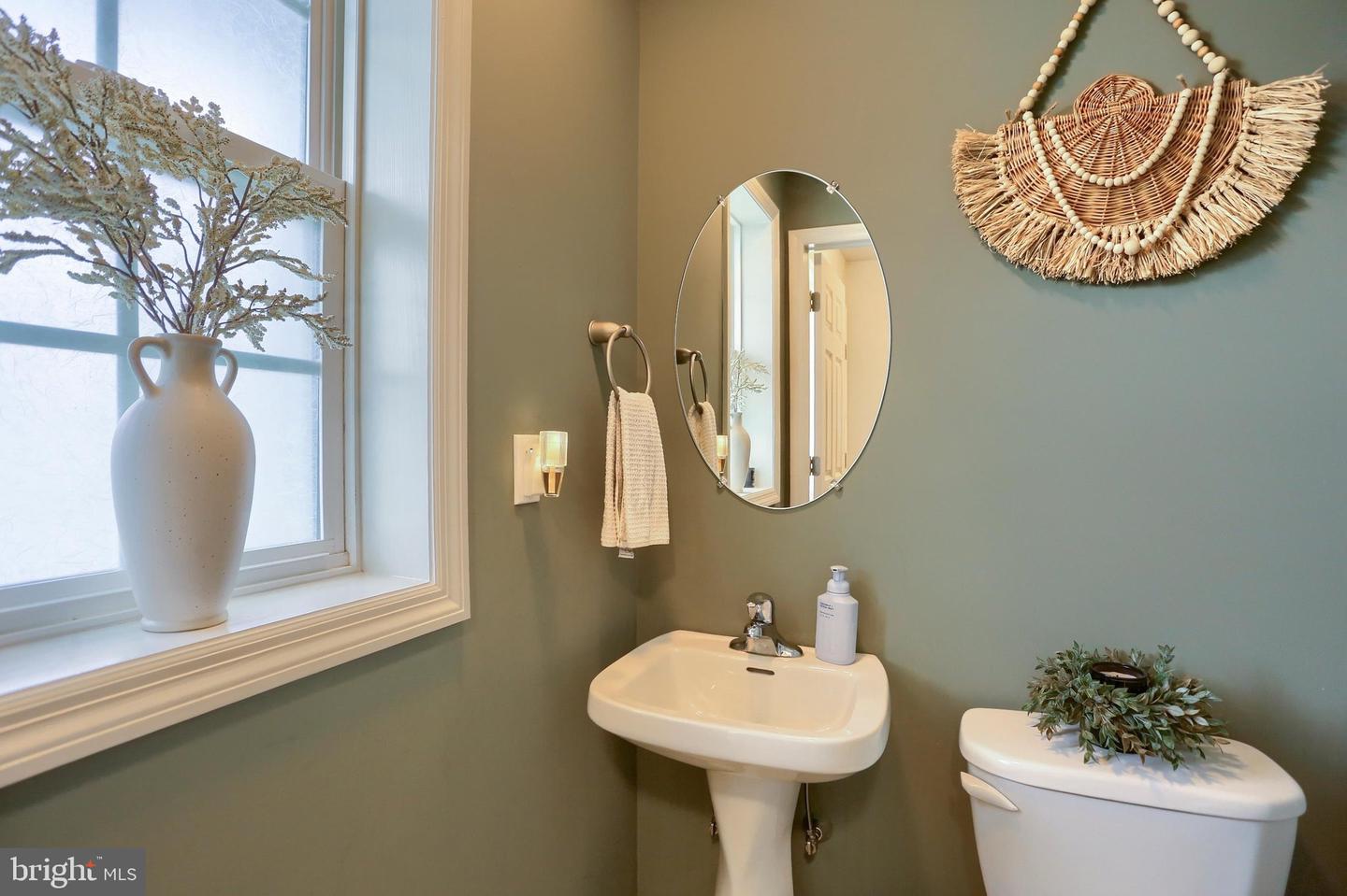 59 Braeburn Way #52 Property Photo 6
