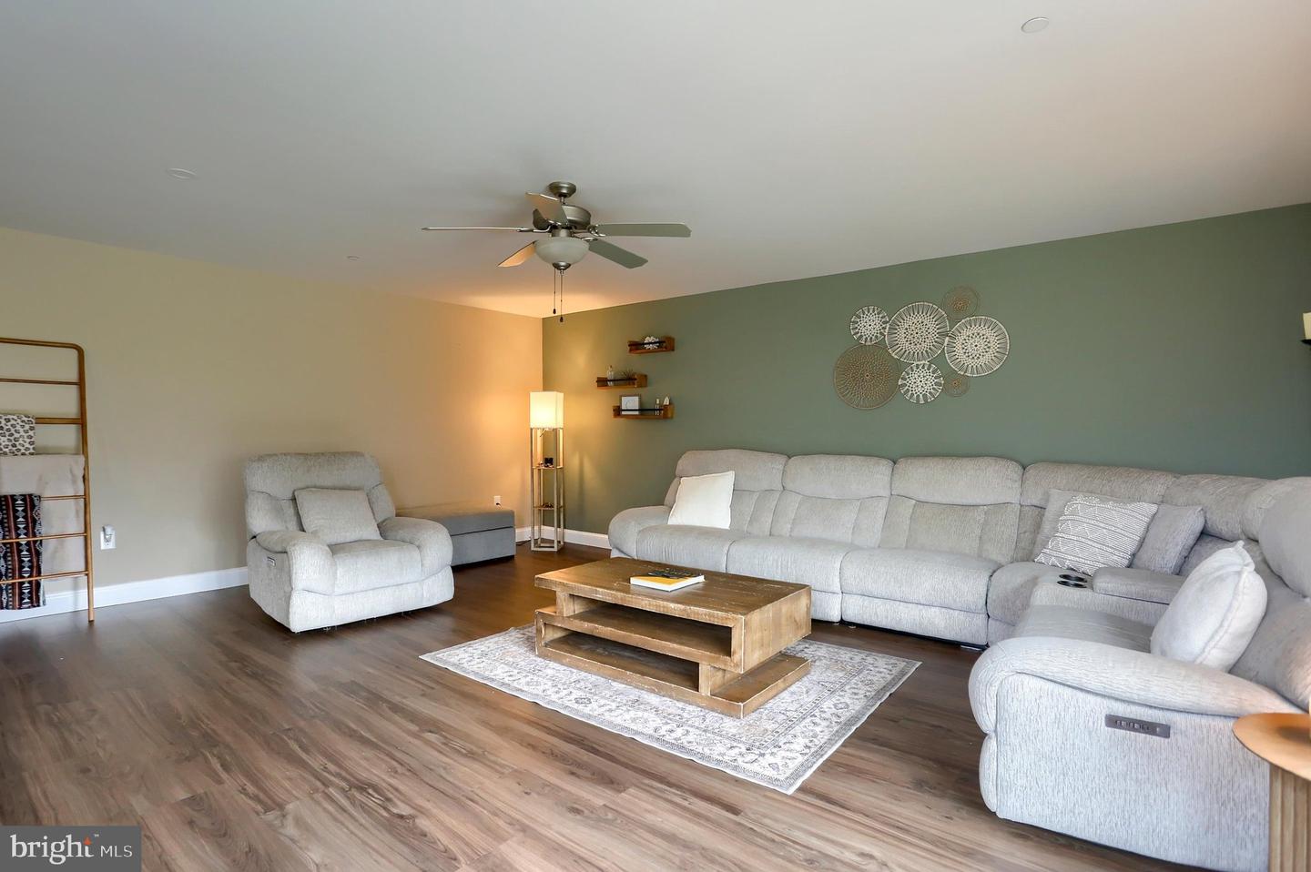 59 Braeburn Way #52 Property Photo 14
