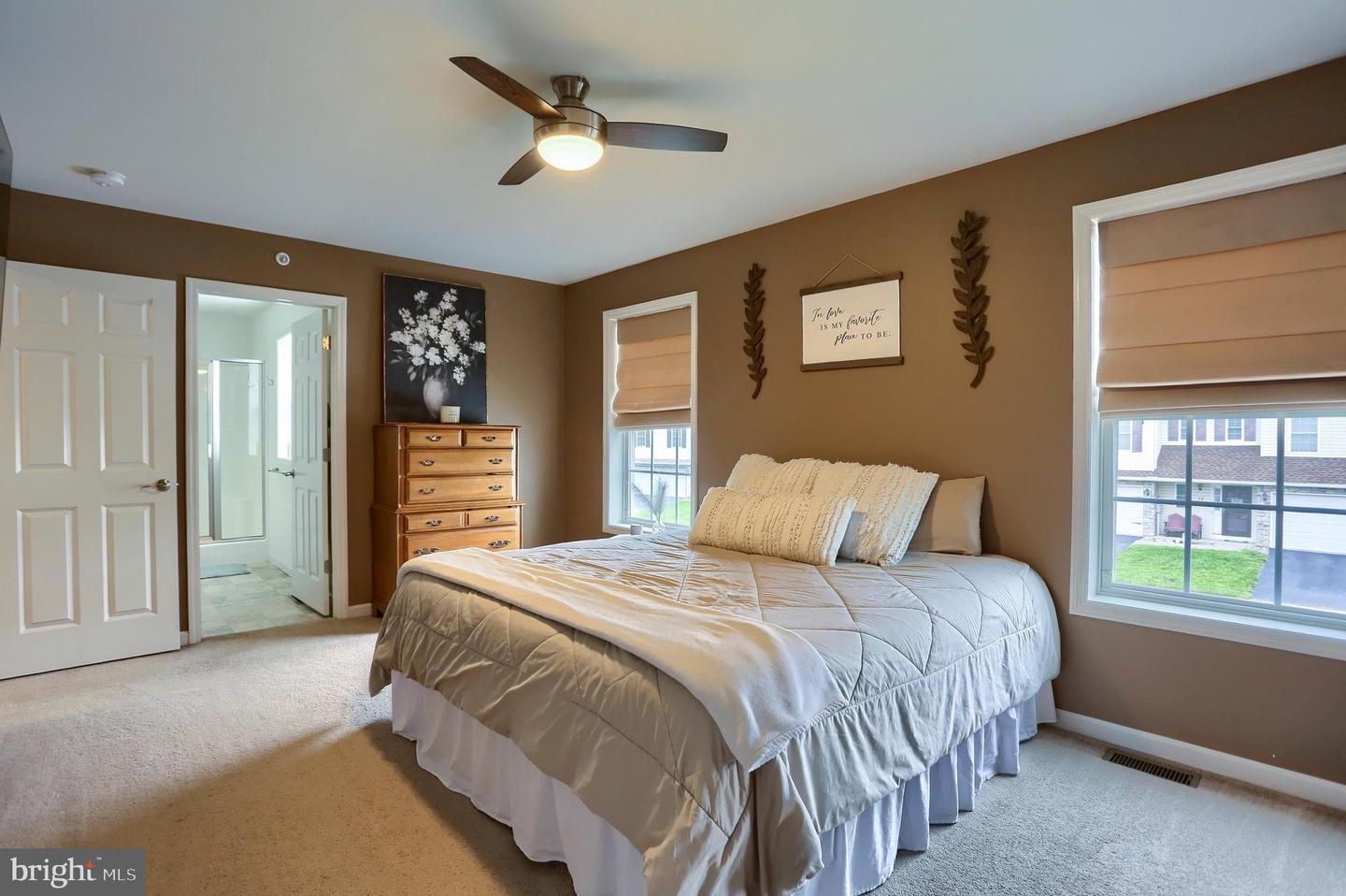 59 Braeburn Way #52 Property Photo 16