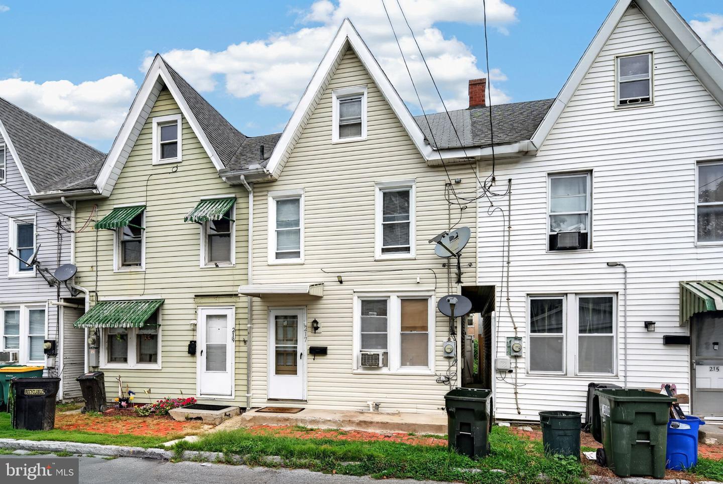217 Federal St Property Photo 2