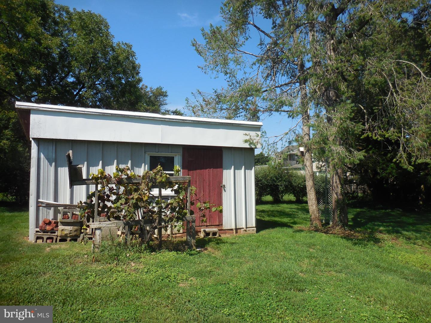 529 Harrison Property Photo 9