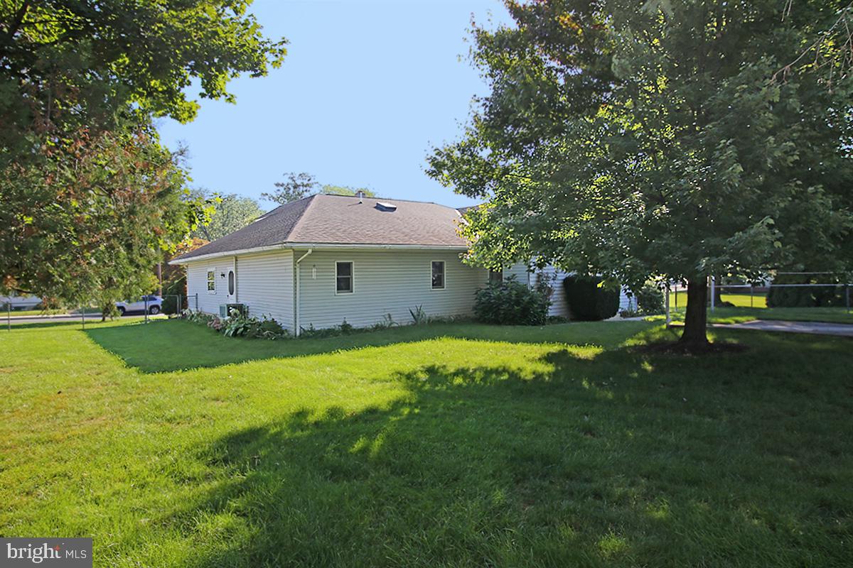 529 Harrison Property Photo 13