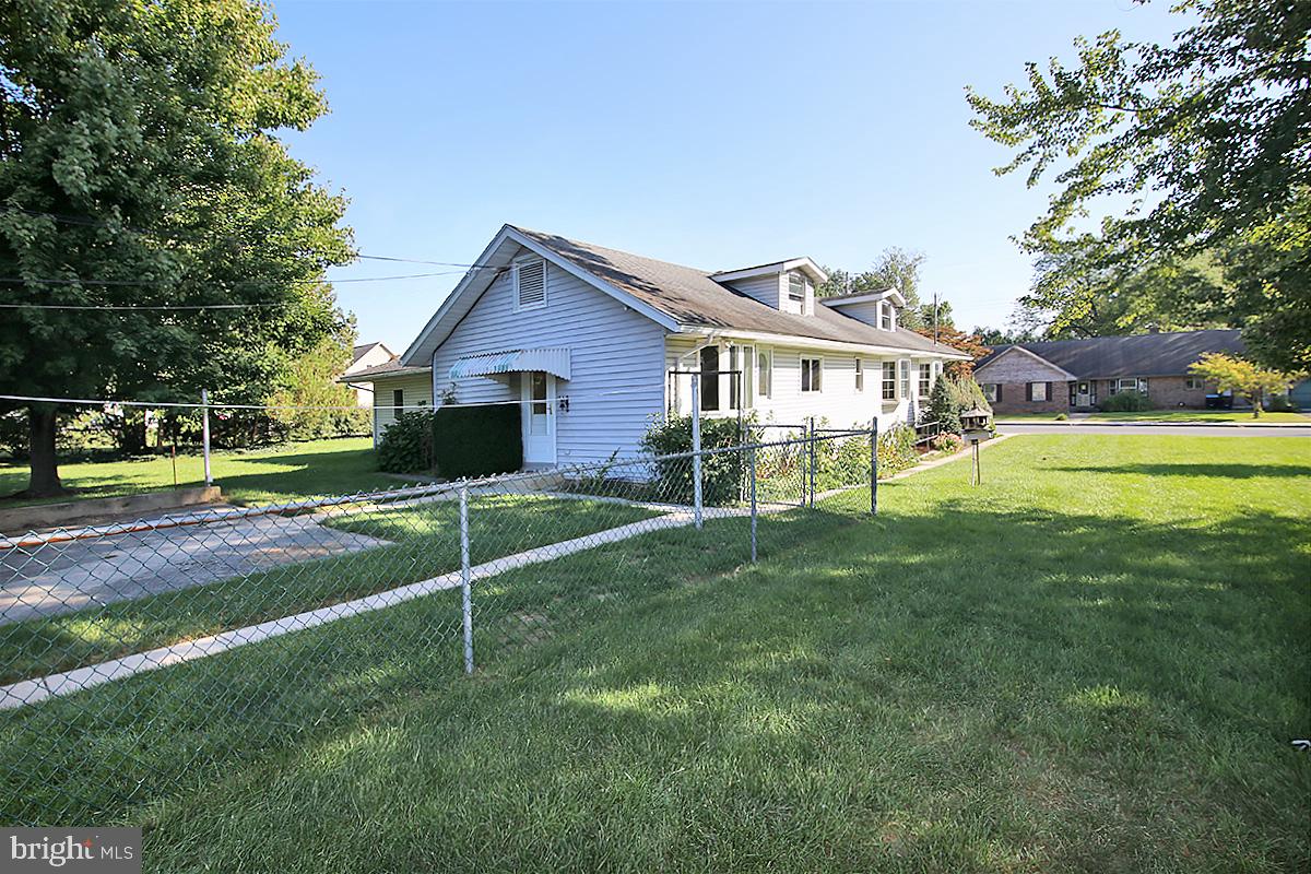 529 Harrison Property Photo 14