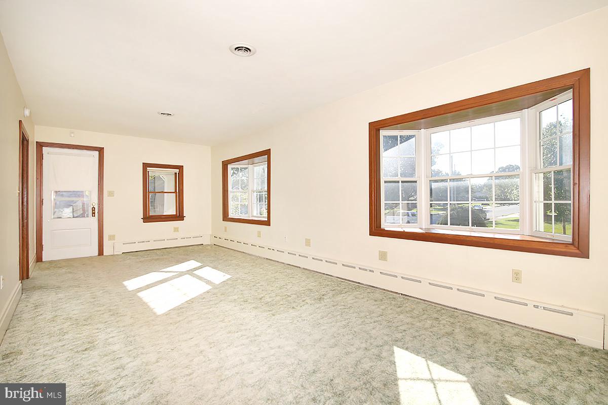 529 Harrison Property Photo 16