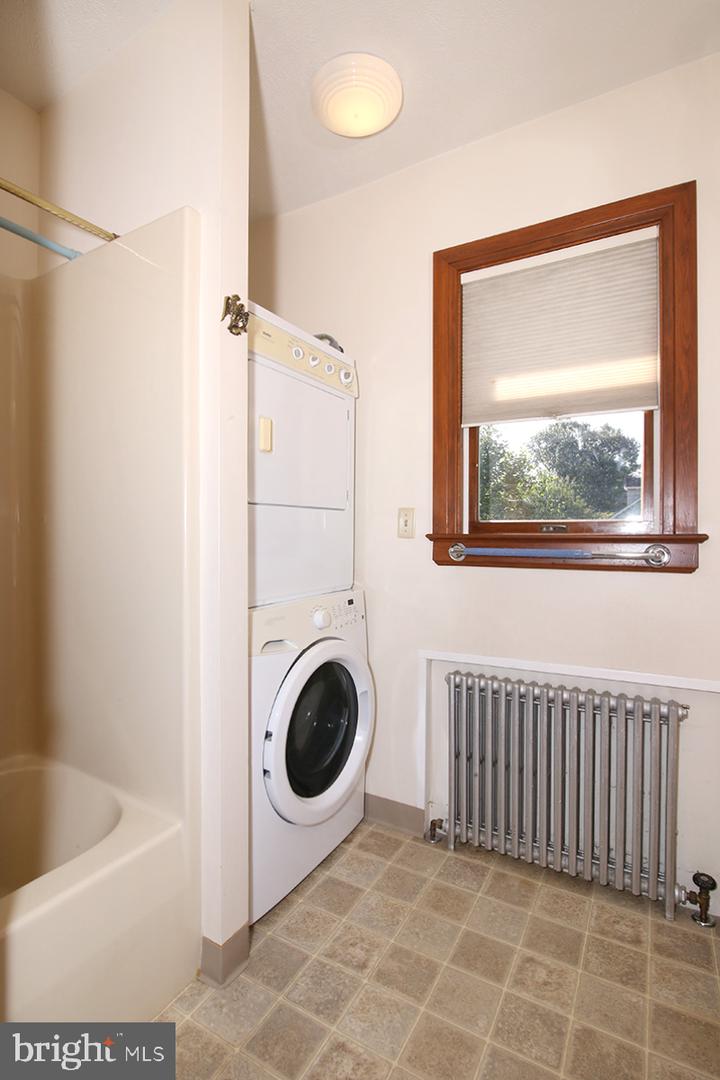 529 Harrison Property Photo 24