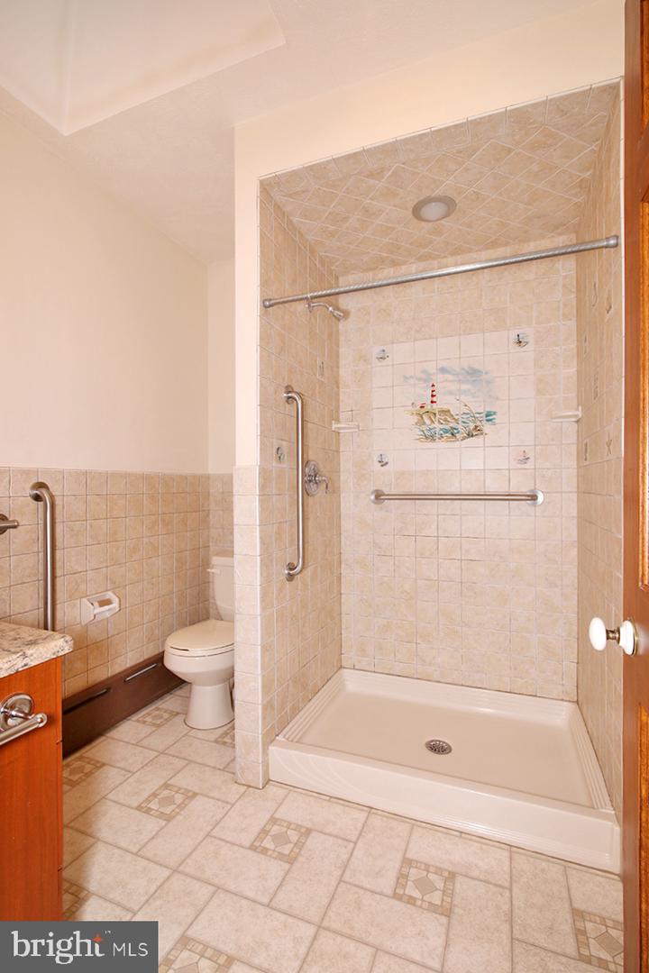 529 Harrison Property Photo 28