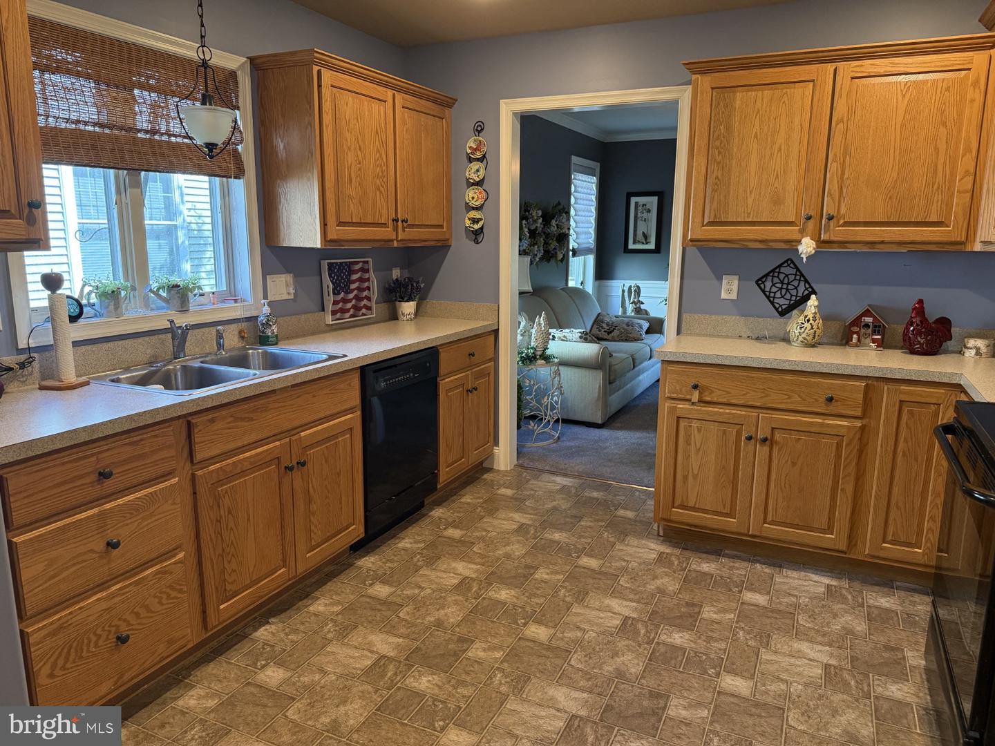 1025 Alden Way Property Photo 10