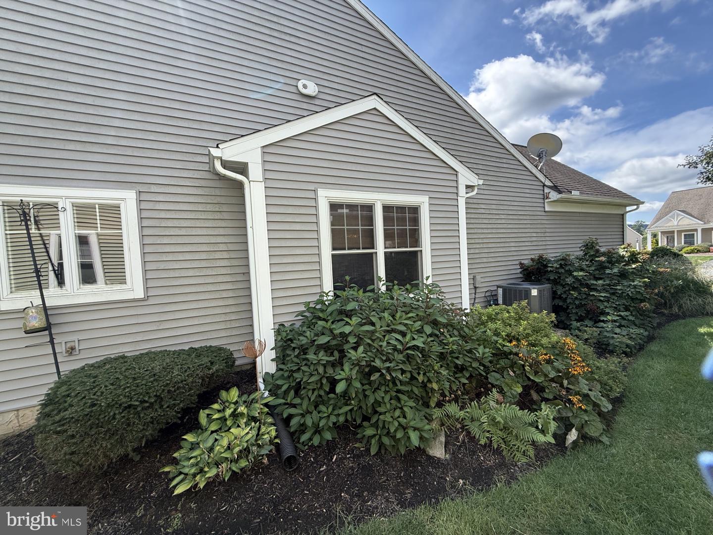 1025 Alden Way Property Photo 36