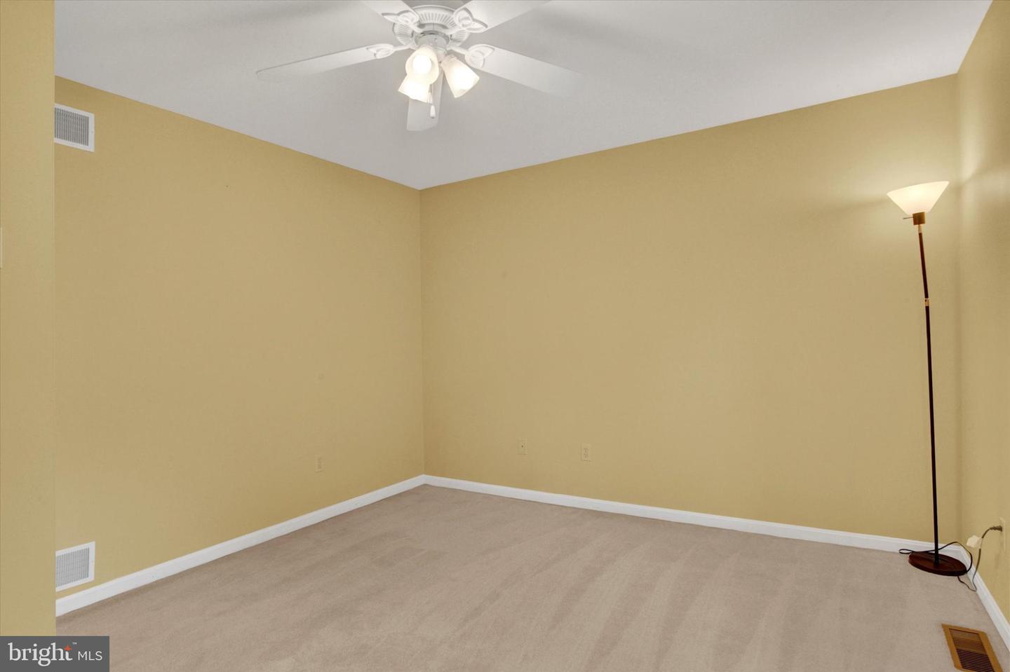 1140 Hetrick Ave Property Photo 20