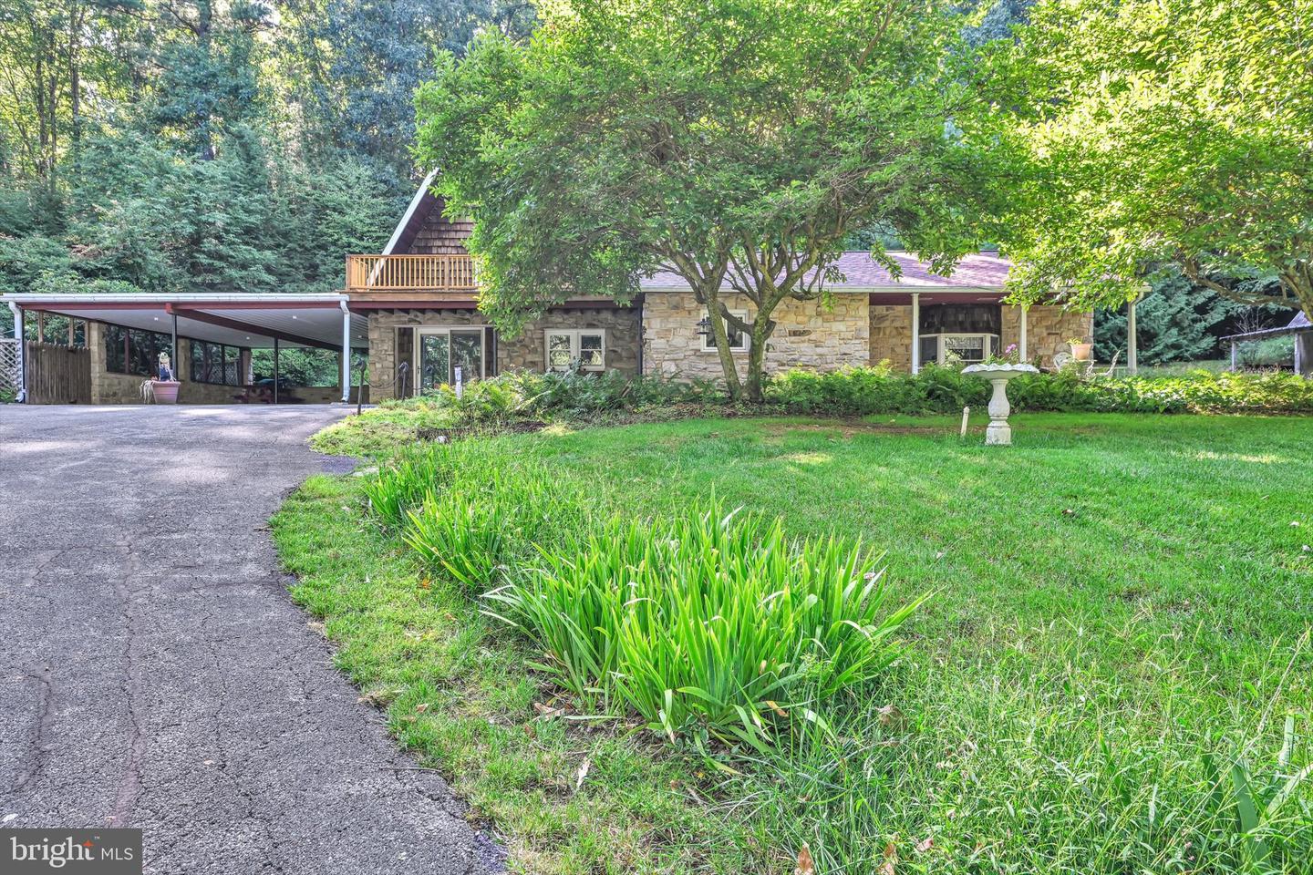 200 Ridge Rd Property Photo 3
