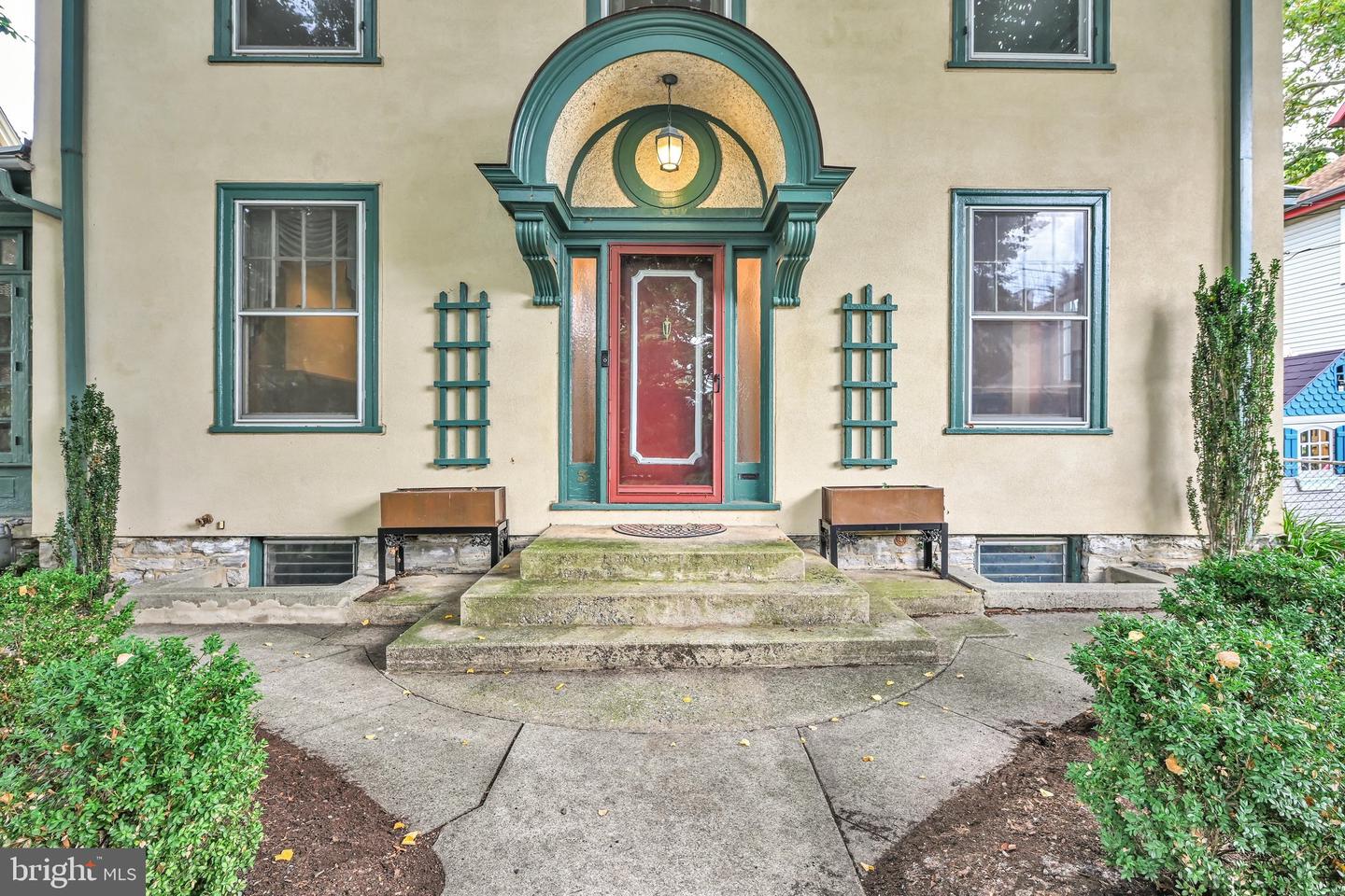 3 E High St Property Photo 4