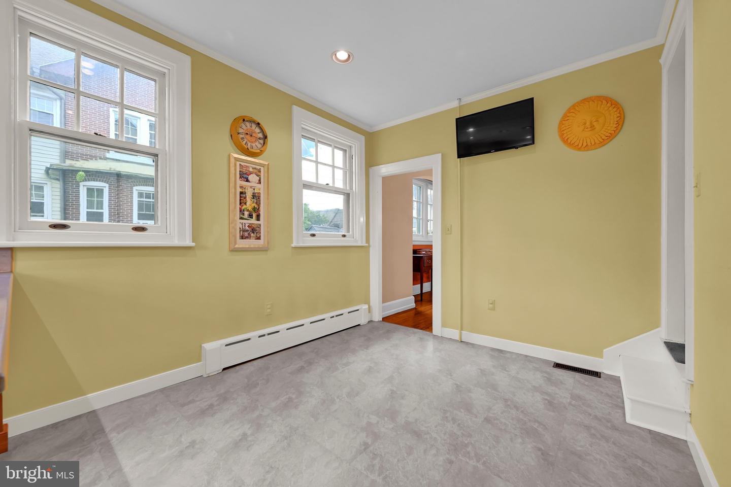 3 E High St Property Photo 13