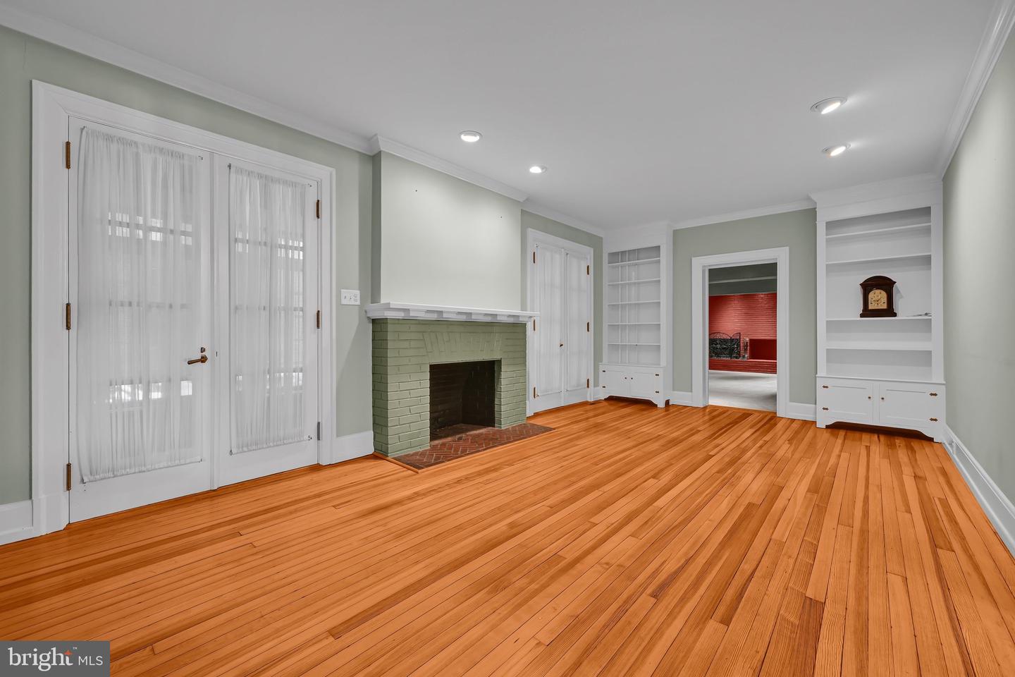 3 E High St Property Photo 20