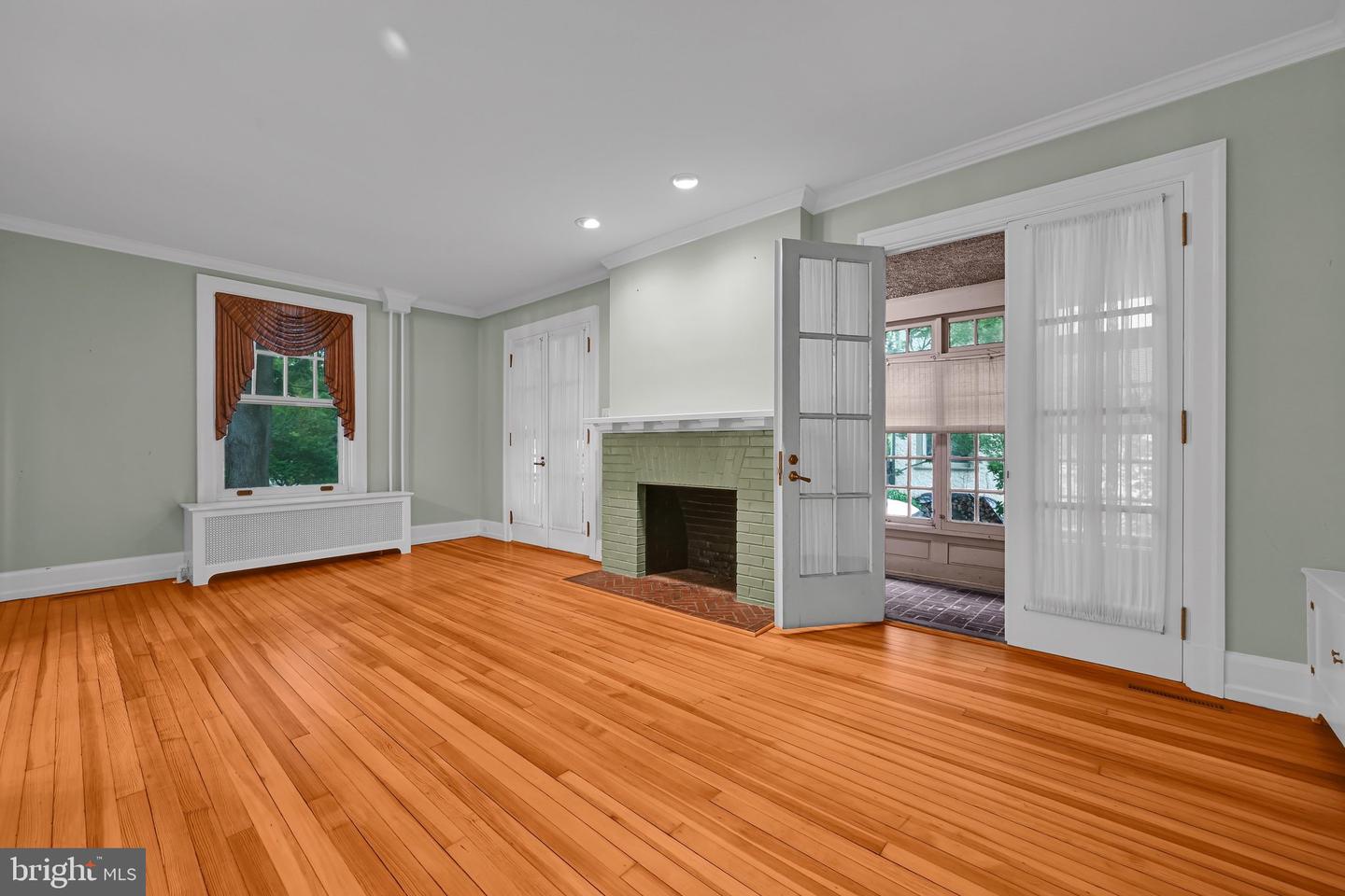 3 E High St Property Photo 21