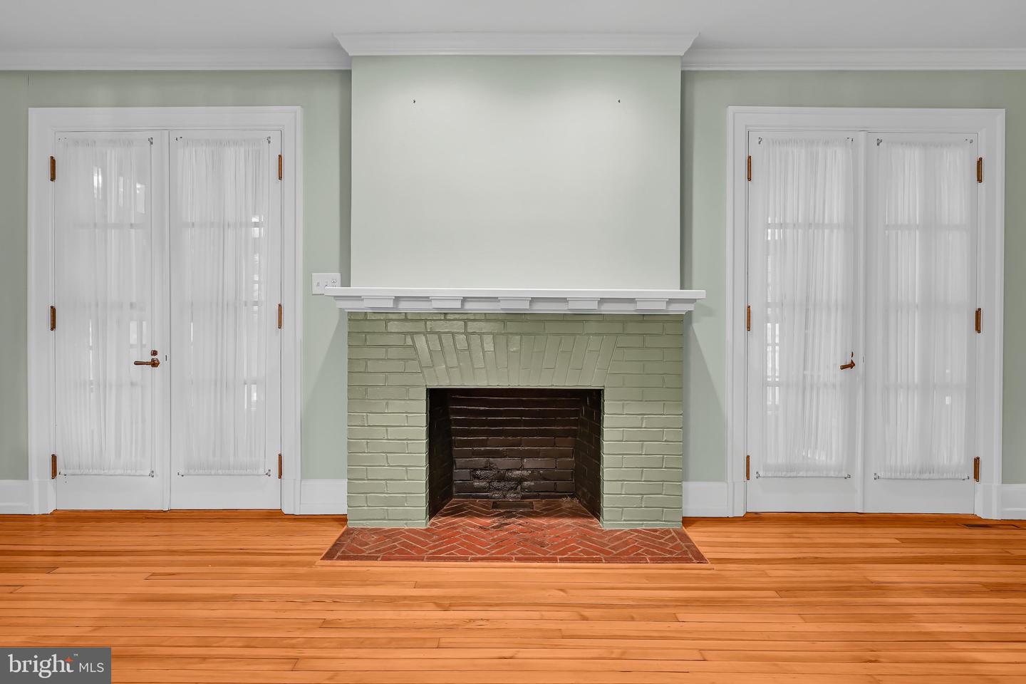 3 E High St Property Photo 22