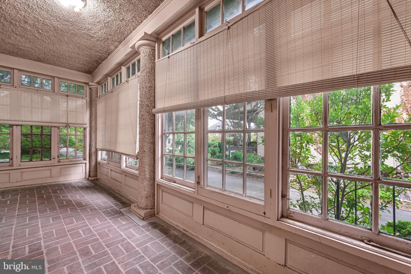 3 E High St Property Photo 23