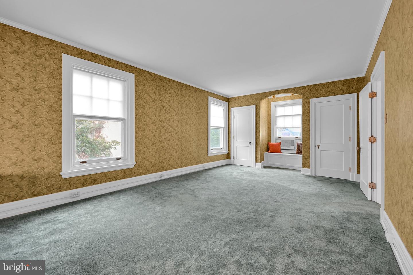 3 E High St Property Photo 26