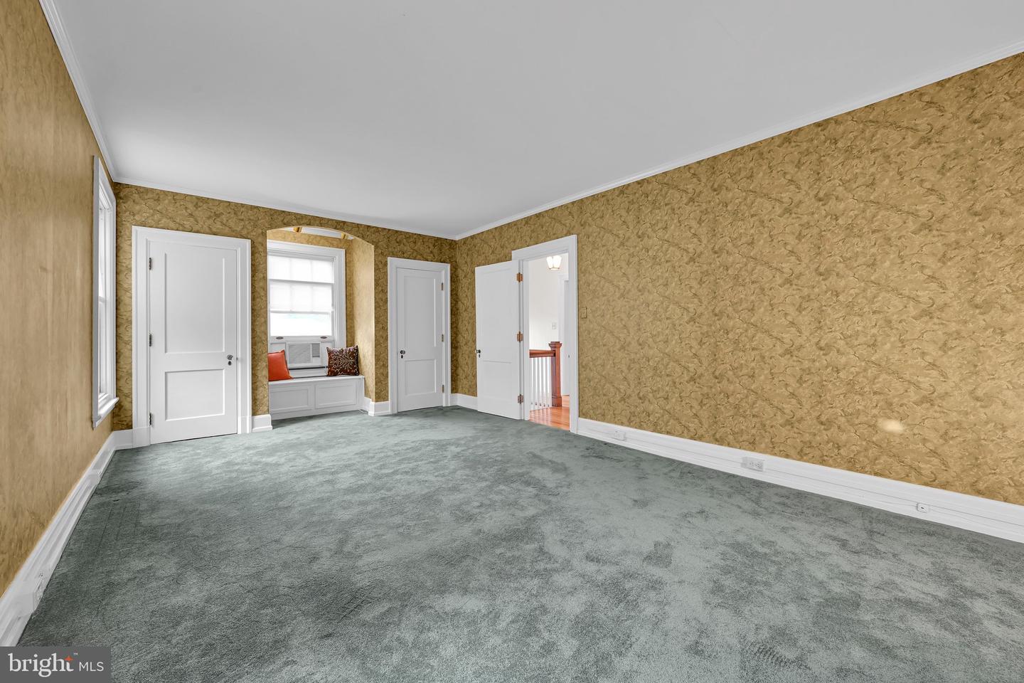 3 E High St Property Photo 27