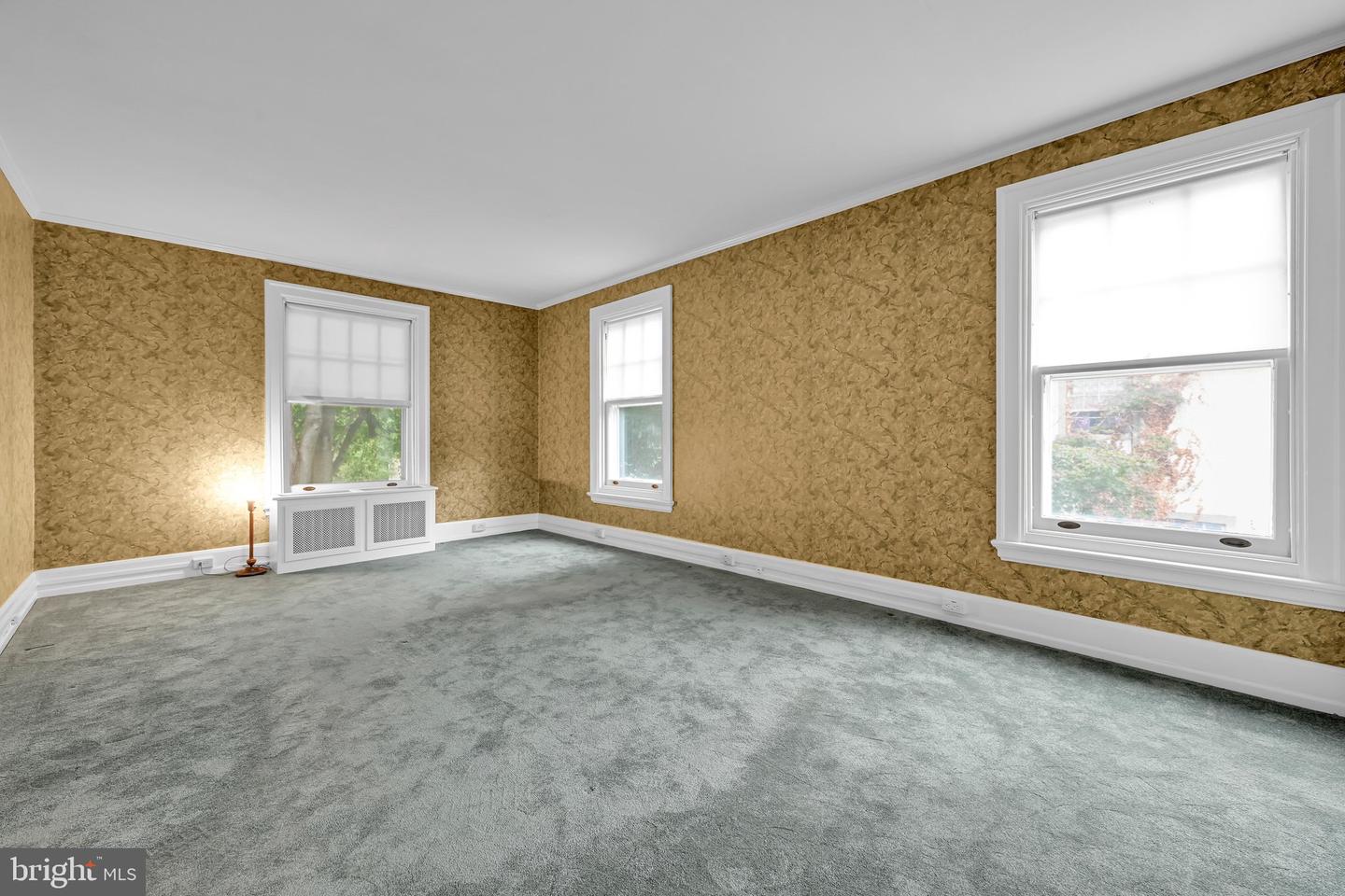 3 E High St Property Photo 28