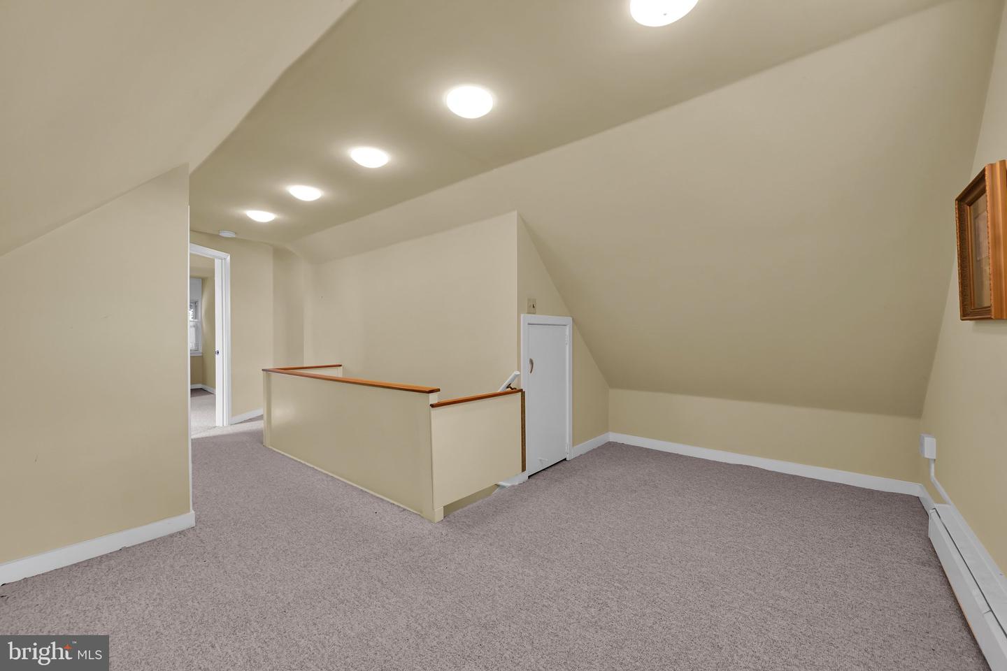 3 E High St Property Photo 34