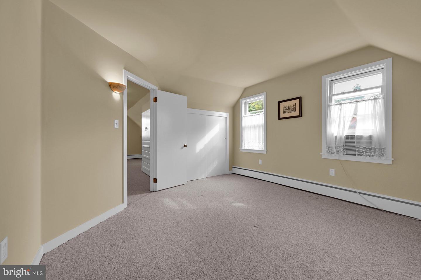 3 E High St Property Photo 40