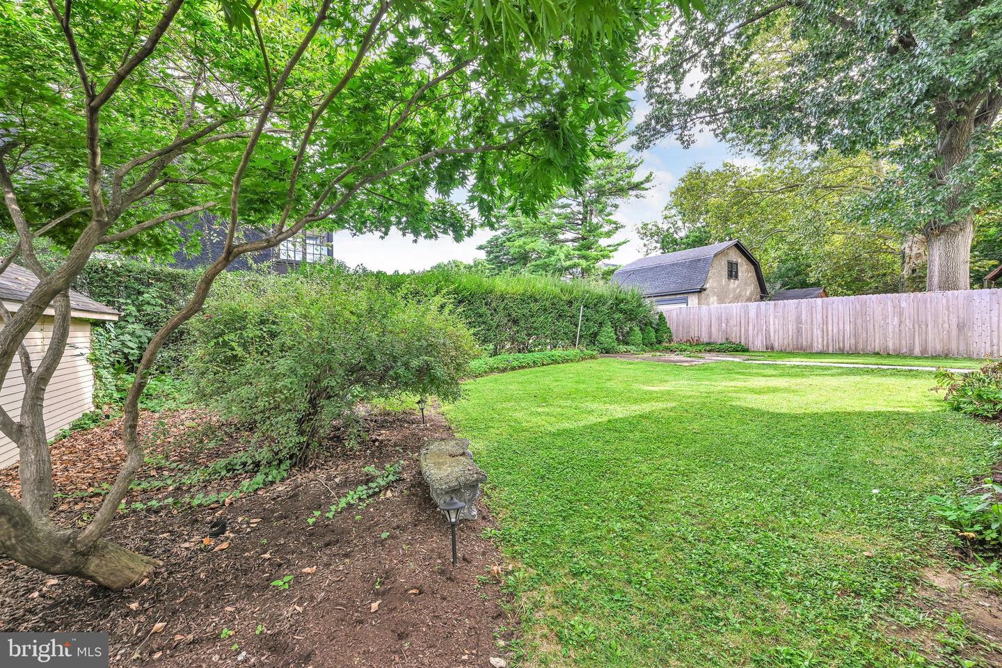 3 E High St Property Photo 43
