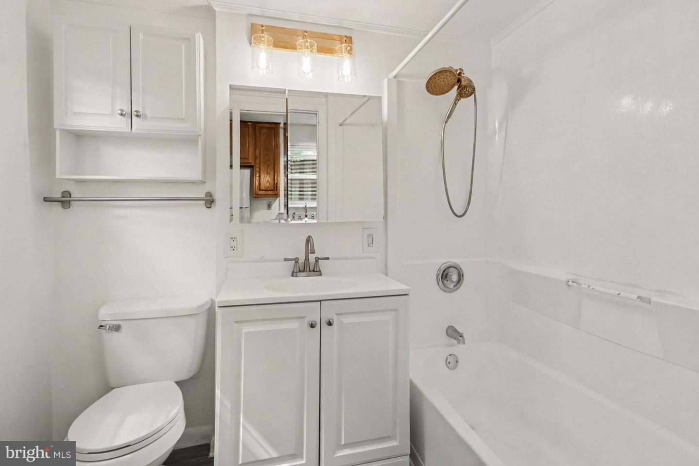 338 E Guilford St Property Photo 14