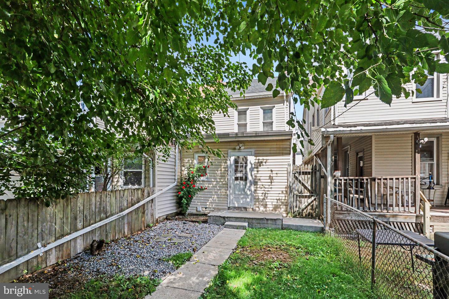 338 E Guilford St Property Photo 24